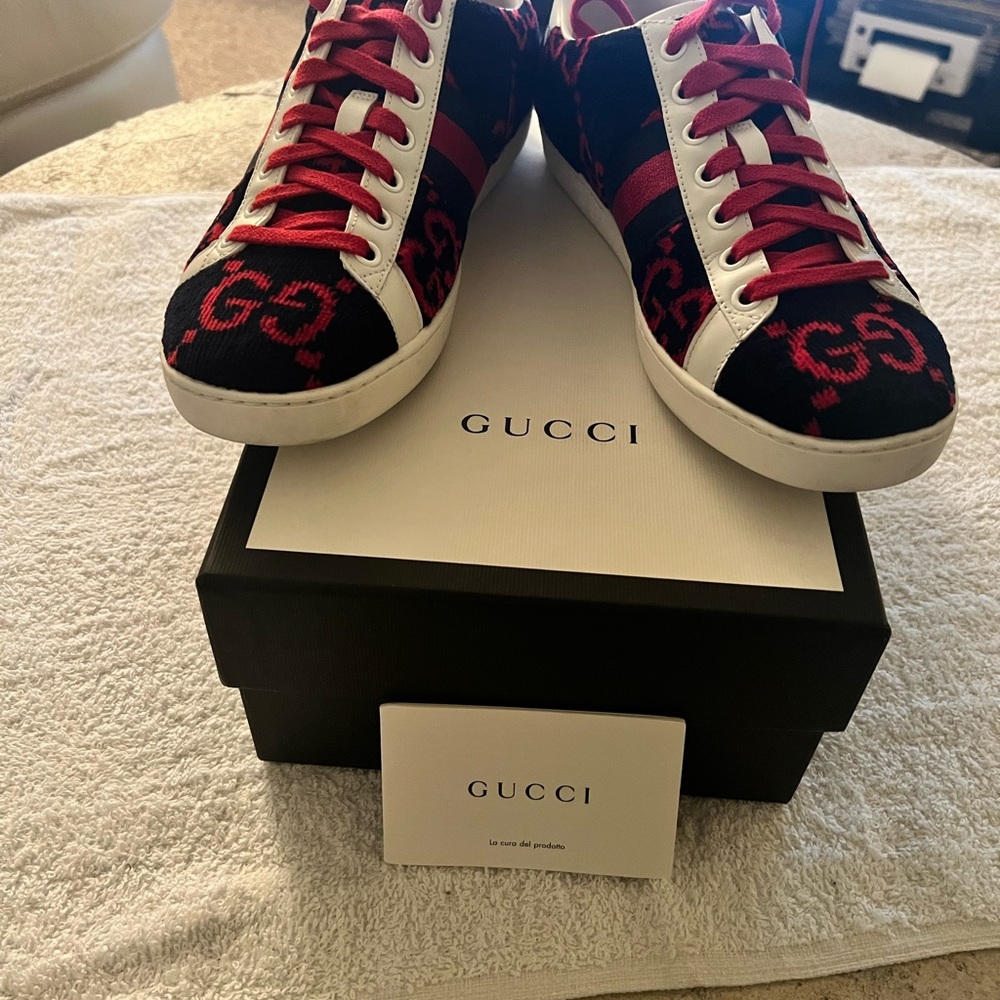 GUCCI VELVET GG SPONGE SIZE G 39 / US 9 WOMEN’S… EXCELLENT CONDITION.